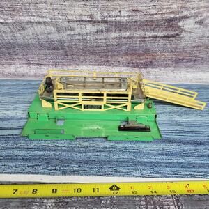 Vintage Lionel O gauge 3656 stockyard pressed steel incomplete untested parts